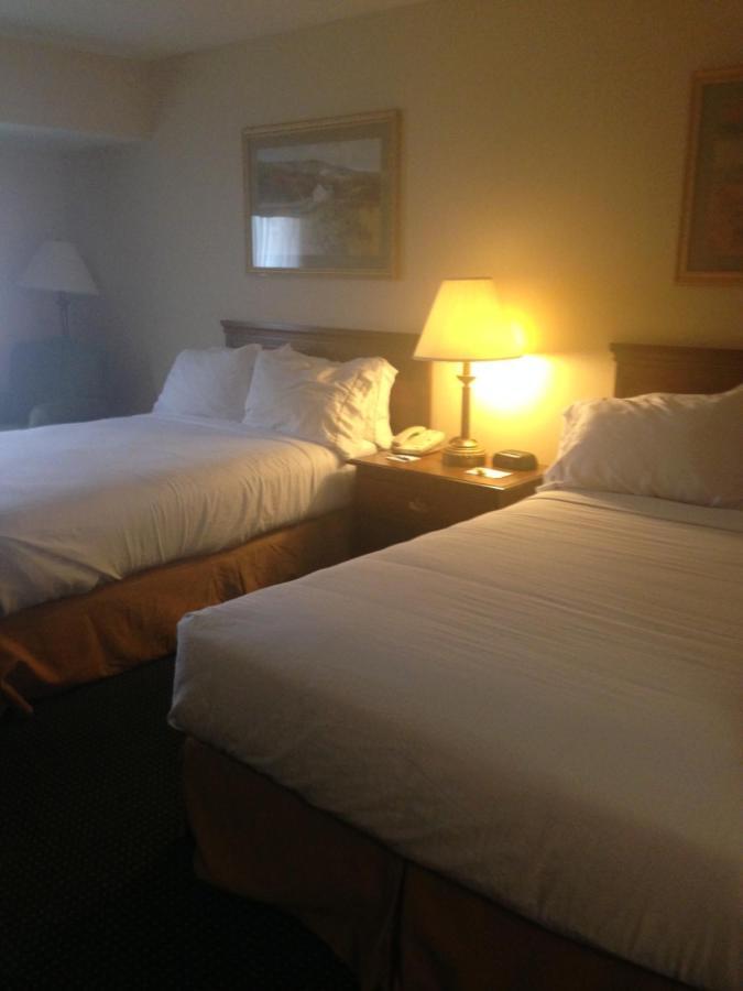 Holiday Inn Express Mount Pleasant- Scottdale, An Ihg Hotel Habitación foto